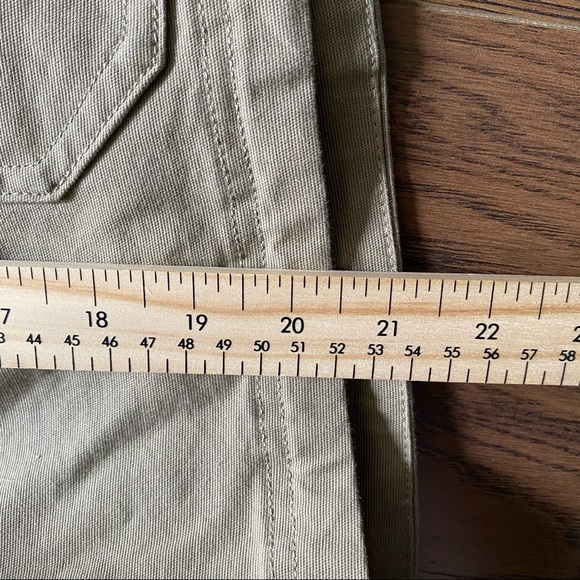 Duluth Trading Co Cargo Shorts 10” Tan New Flex Fire Hose Trim Fit Men’s Size 46 - Picture 10 of 12